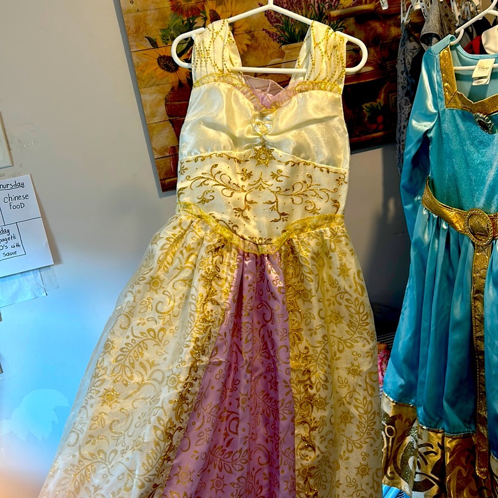Disney princess rapunzel wedding